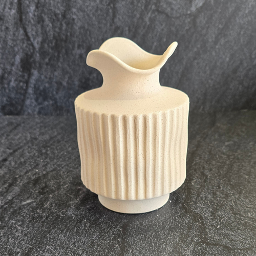 Frilly Ribbed Vase 11.3 x 16.7cm #SWVFRILL01 - Each
