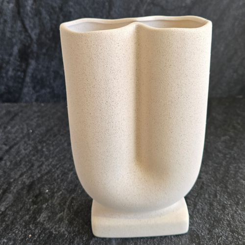 Textured U-Shaped Vase 12.5 x 20.3cm #SWVUSHAPED01 - Each